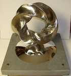 Iron Torus Knot with Base, Figure 2